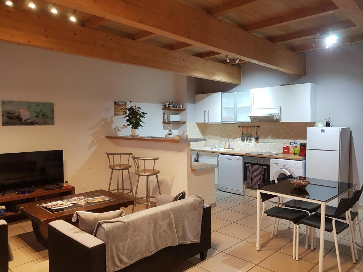 Appart B Tout Confort, Climatise Sur Coursan エクステリア 写真