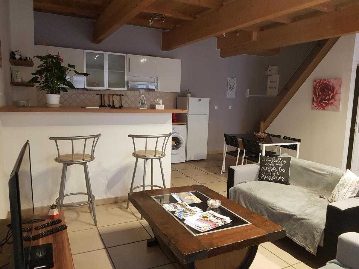 Appart B Tout Confort, Climatise Sur Coursan エクステリア 写真